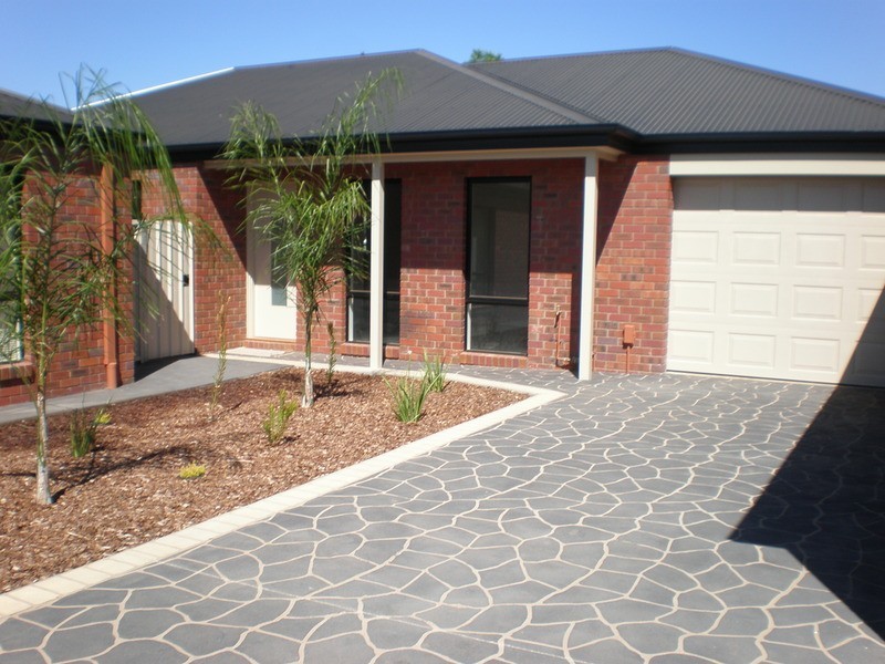 2/9 Betts Court, Swan Hill VIC 3585