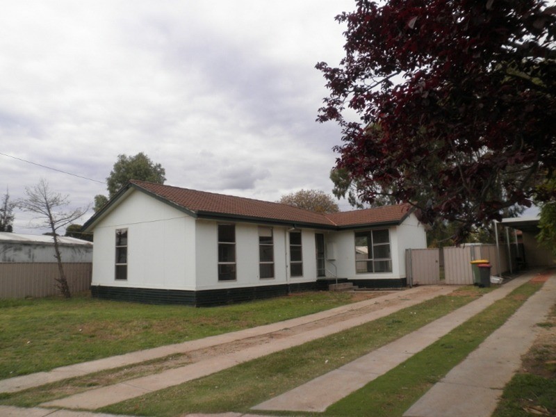 1 Freeman Court, Swan Hill VIC 3585