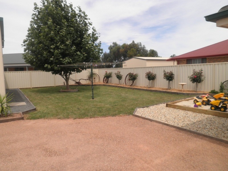 23 Yana Street, Swan Hill VIC 3585
