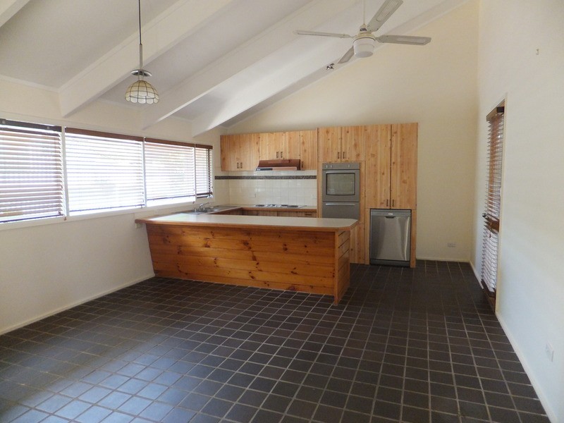 28 Douglas Avenue, Swan Hill VIC 3585