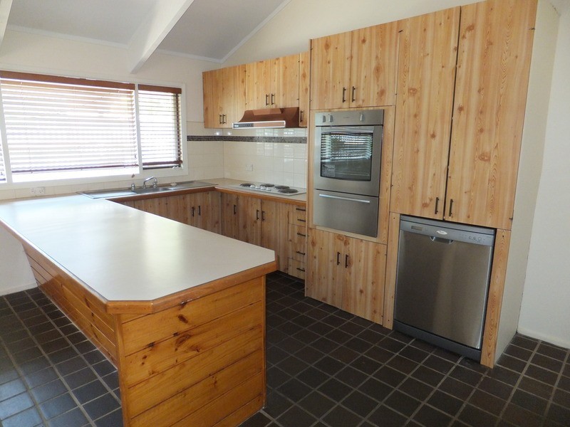 28 Douglas Avenue, Swan Hill VIC 3585