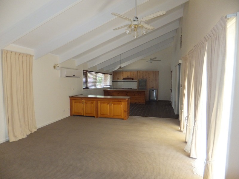 28 Douglas Avenue, Swan Hill VIC 3585