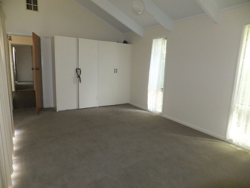 28 Douglas Avenue, Swan Hill VIC 3585