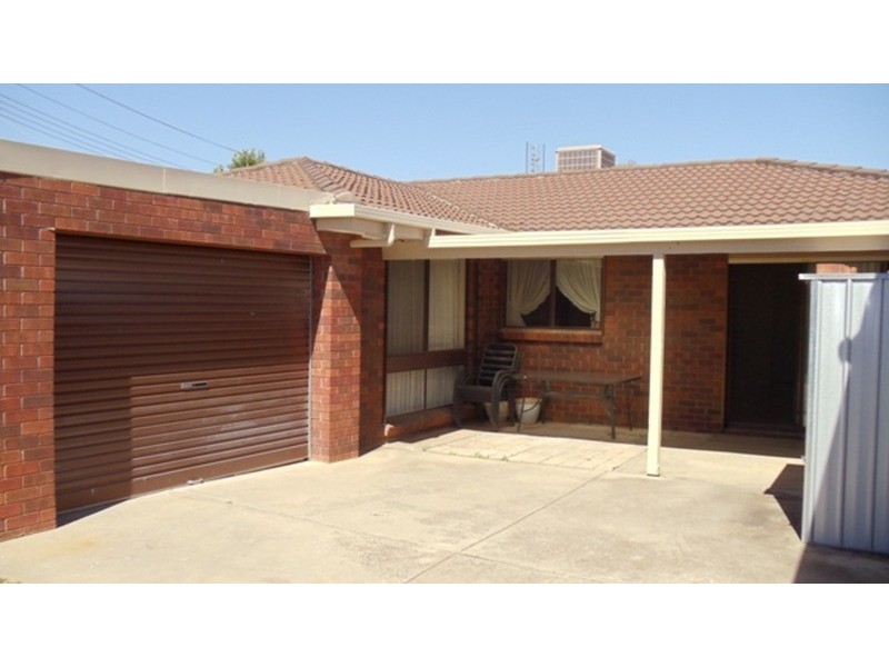 51 Parkview Drive, Swan Hill VIC 3585