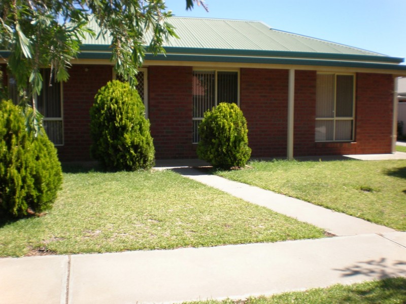 1/9 Foster Street, Swan Hill VIC 3585