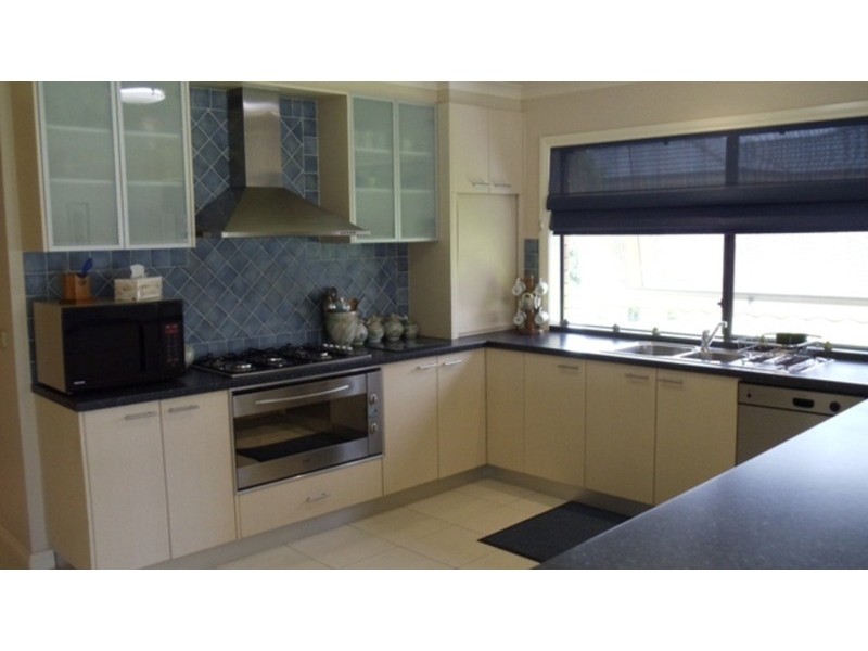 9 Cutri Drive, Swan Hill VIC 3585