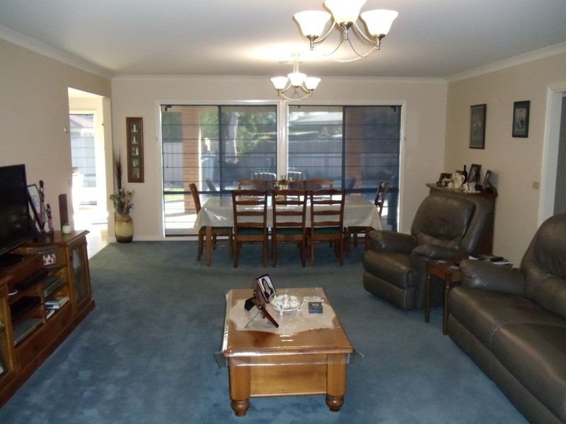 9 Cutri Drive, Swan Hill VIC 3585