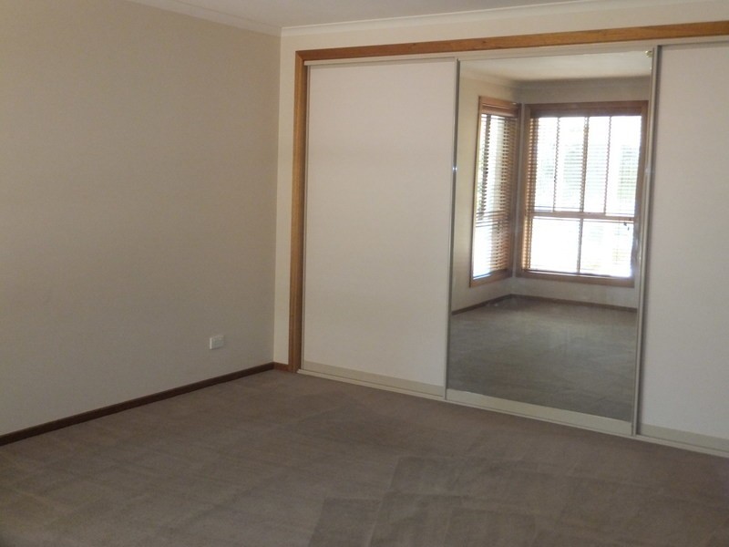 17 Poole Boulevard, Swan Hill VIC 3585