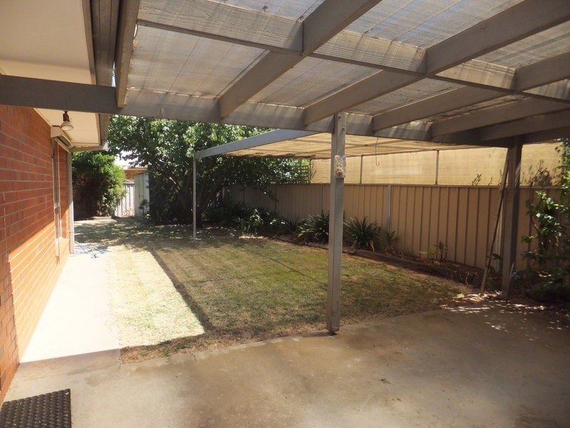 17 Poole Boulevard, Swan Hill VIC 3585