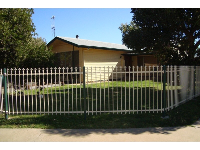 38 Murlong Street, Swan Hill VIC 3585