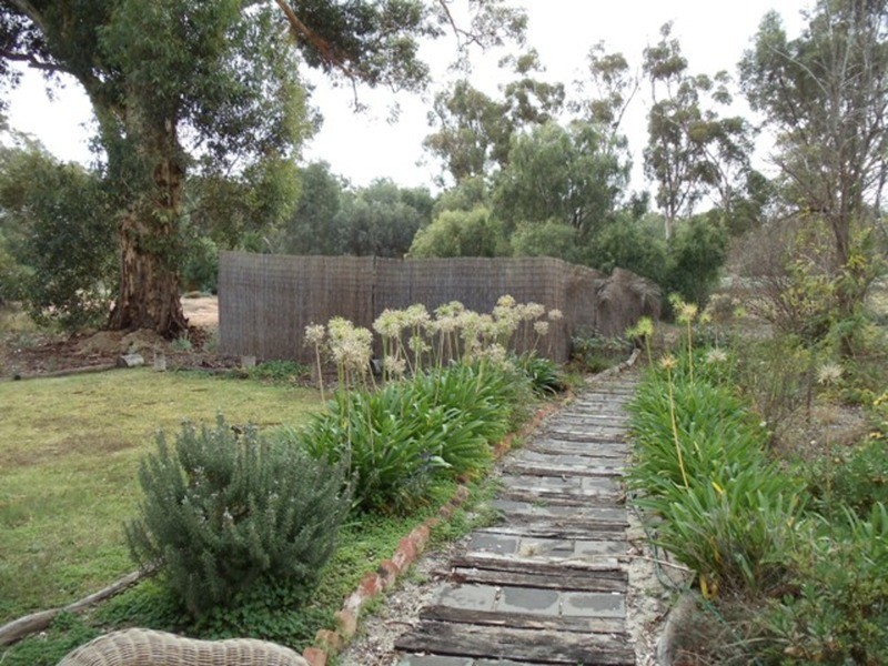 2298 Murray Valley Highway, Vinifera VIC 3591