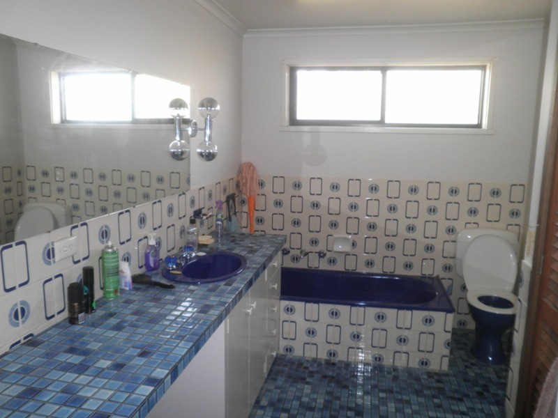 6 Douglas Avenue, Swan Hill VIC 3585
