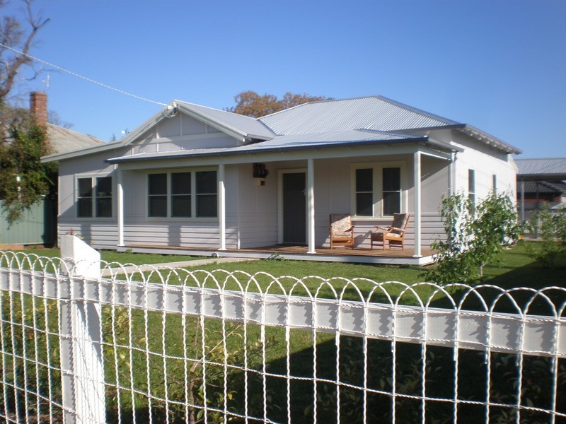 29 Boys Street, Swan Hill VIC 3585