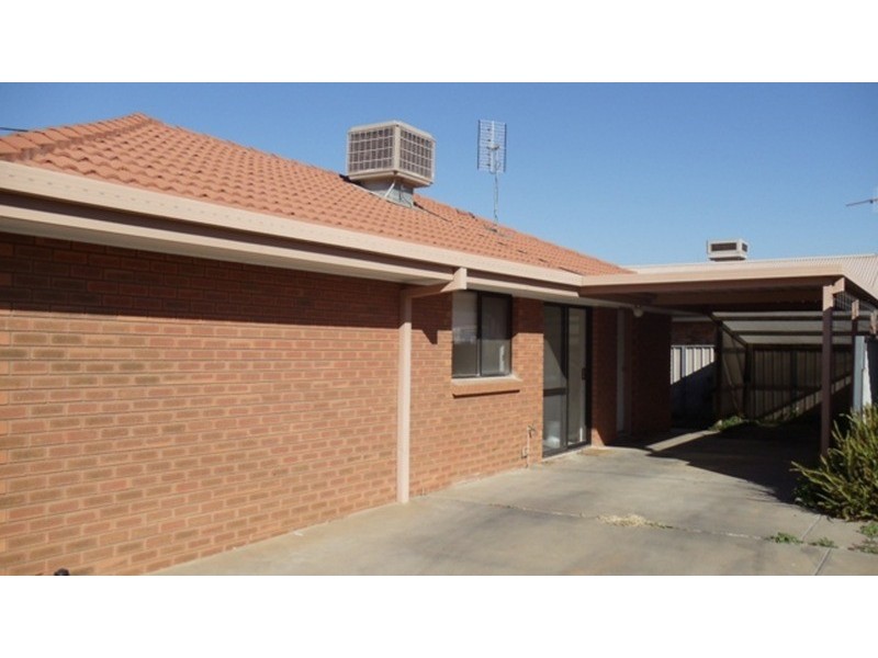 1/32 Nowie Street, Swan Hill VIC 3585