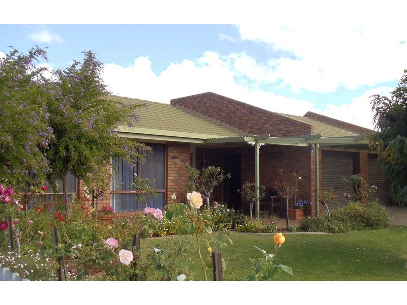 15 Nowie Street, Swan Hill VIC 3585