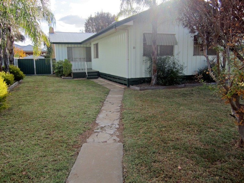 30 Palaroo  Street, Swan Hill VIC 3585