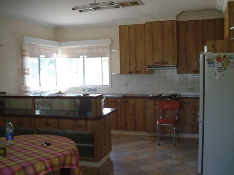 2 Wilkins Grove, Swan Hill VIC 3585