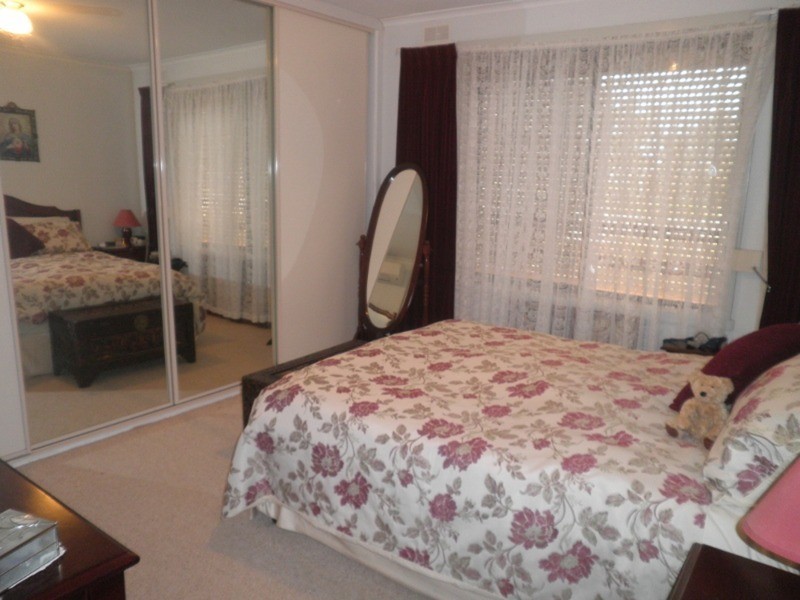 53 Marraboor Street, Lake Boga VIC 3584