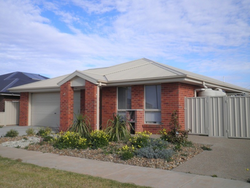 29 Dumosa Drive, Swan Hill VIC 3585