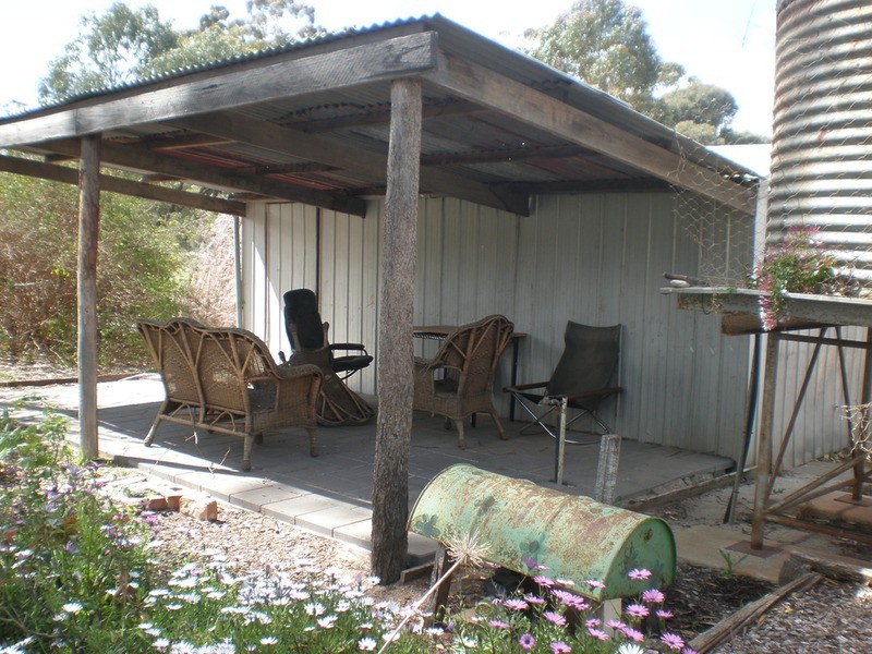 2295 Murray Valley Highway, Vinifera VIC 3591