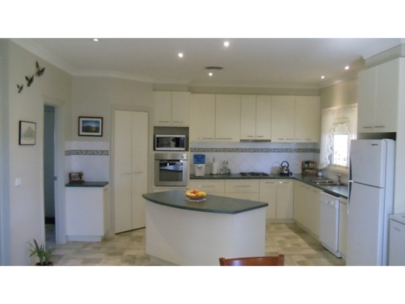 111 Stradbroke Avenue, Nyah VIC 3594