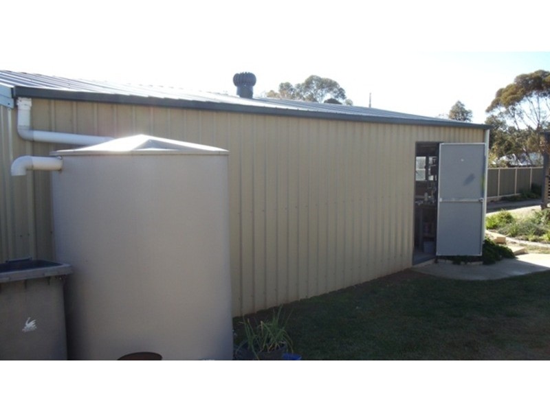 111 Stradbroke Avenue, Nyah VIC 3594