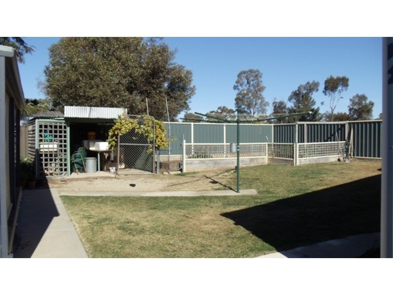 111 Stradbroke Avenue, Nyah VIC 3594