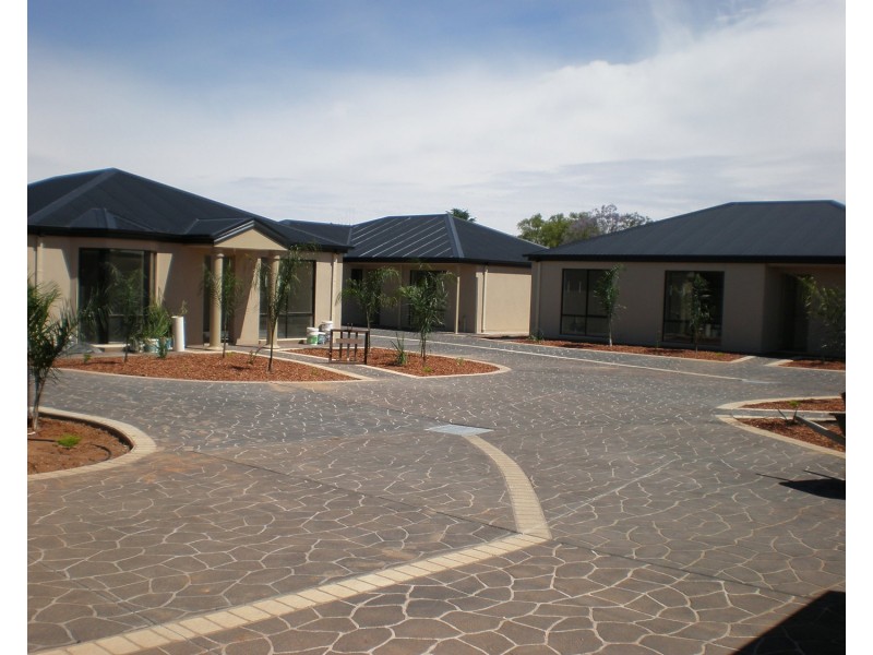 4/10 Betts Court, Swan Hill VIC 3585