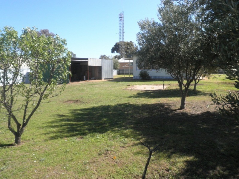 2 Lalbert  Road, Lake Boga VIC 3584