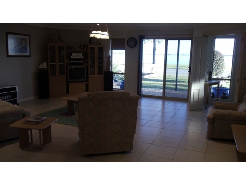 353 Lakeside Drive, Lake Boga VIC 3584