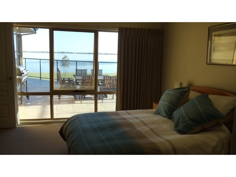 353 Lakeside Drive, Lake Boga VIC 3584