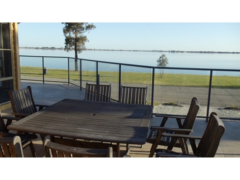 353 Lakeside Drive, Lake Boga VIC 3584