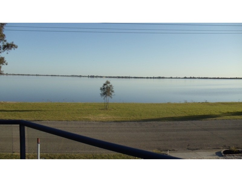 353 Lakeside Drive, Lake Boga VIC 3584