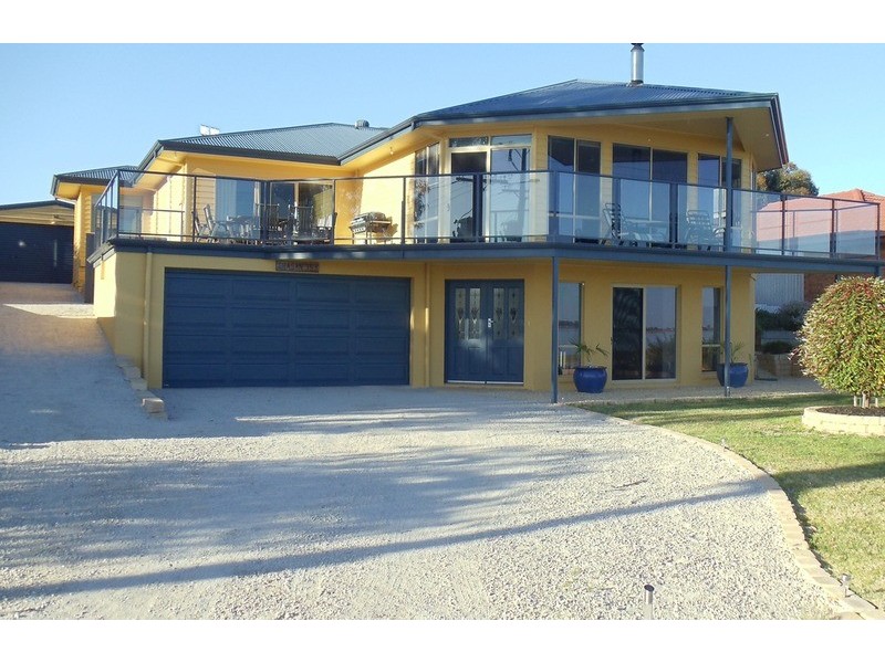 353 Lakeside Drive, Lake Boga VIC 3584