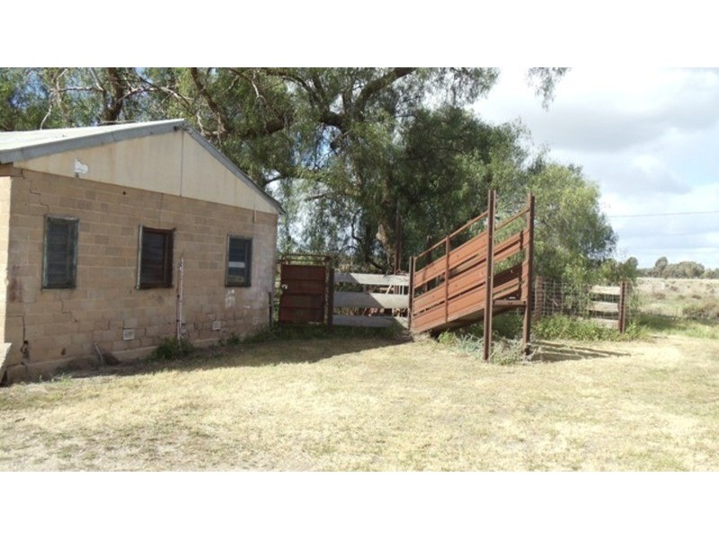 135 Woodgate Road, Swan Hill VIC 3585