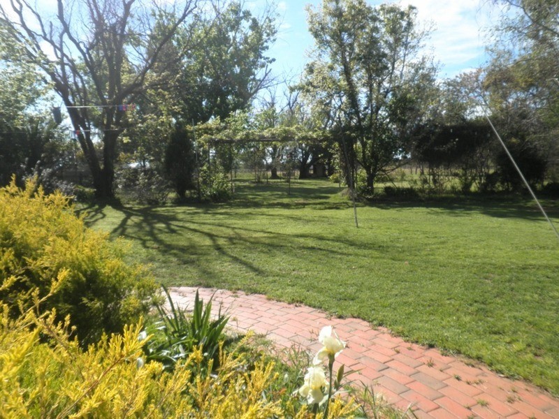 12 Woolstons Lane, Swan Hill VIC 3585