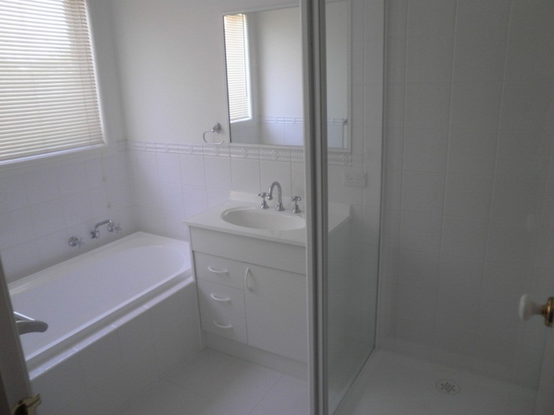 6 Wilkins Grove, Swan Hill VIC 3585