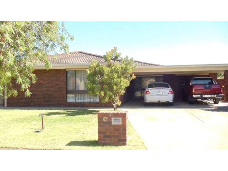 51 Parkview Drive, Swan Hill VIC 3585