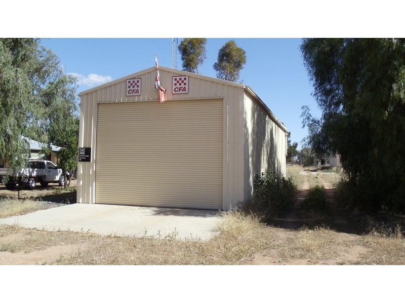 11 Murray Valley Highway, Boundary Bend VIC 3599