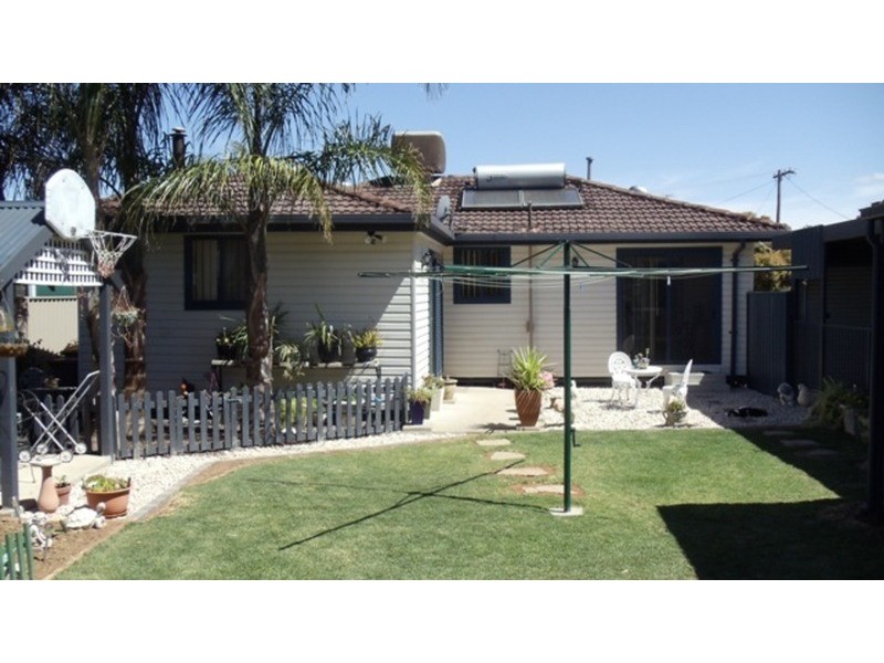 2 Eyre Court, Swan Hill VIC 3585