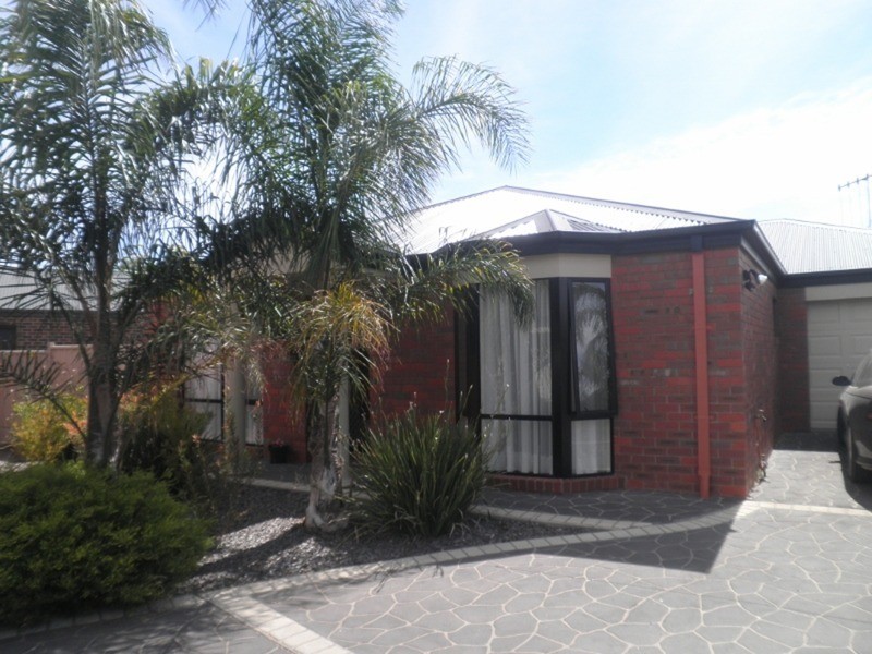 5/9 Betts Court, Swan Hill VIC 3585