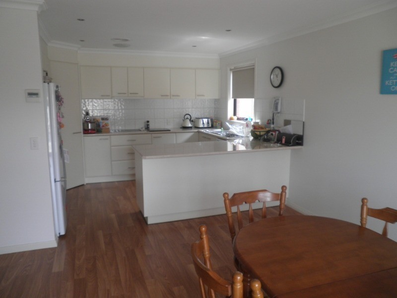 2/9 Betts Court, Swan Hill VIC 3585