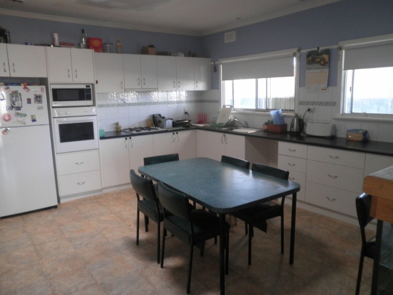 111 Chapman Street, Swan Hill VIC 3585