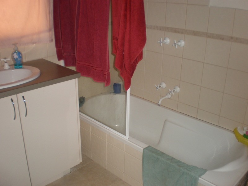 6 Kimberley Avenue, Swan Hill VIC 3585