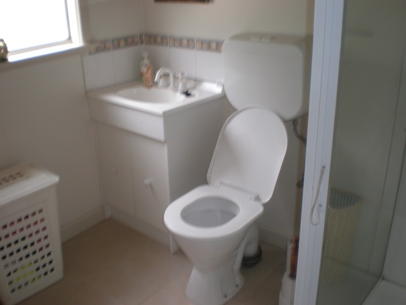 6 Kimberley Avenue, Swan Hill VIC 3585