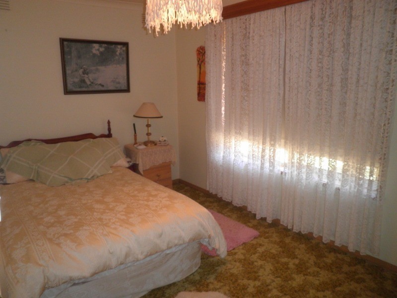 15 Dallas Street, Lake Boga VIC 3584