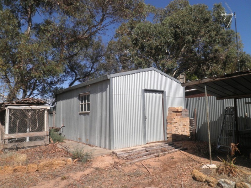 15 Dallas Street, Lake Boga VIC 3584