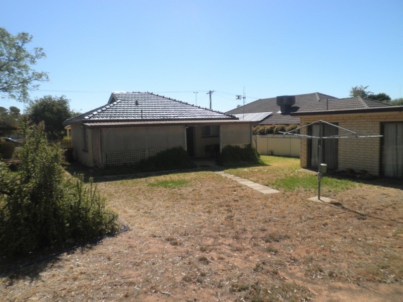 15 Dallas Street, Lake Boga VIC 3584