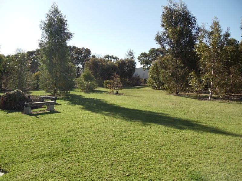 5 Yvonne Close, Swan Hill VIC 3585