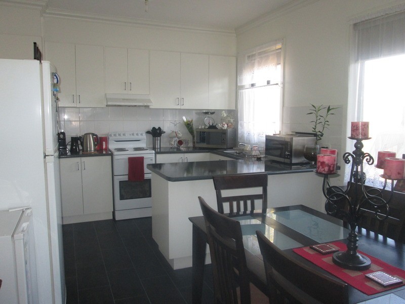 8 Lauer Crescent, Nyah West VIC 3595